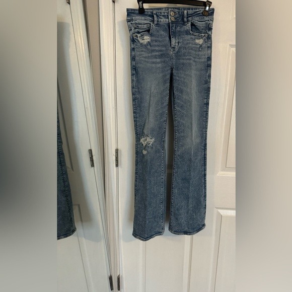 American Eagle Outfitters Denim - American Eagle Women’s Hi-Rise Artist Flare Size 4 Regular